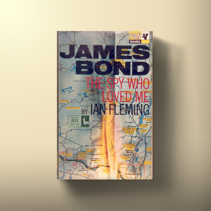 Designed by Raymond Hawkey, and published by PAN in 1965.