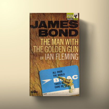 Designed by Raymond Hawkey, and published by PAN in 1966.