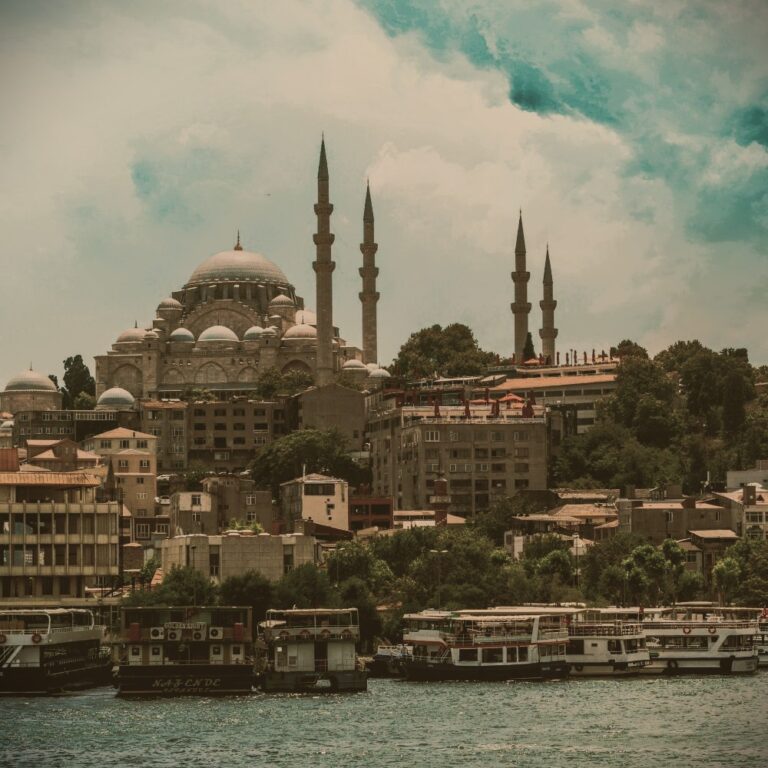 Photo of the Süleymaniye Mosque in Istabul