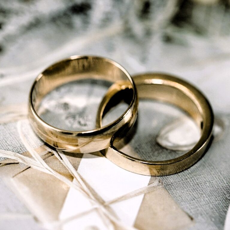 Photo of two gold wedding rings